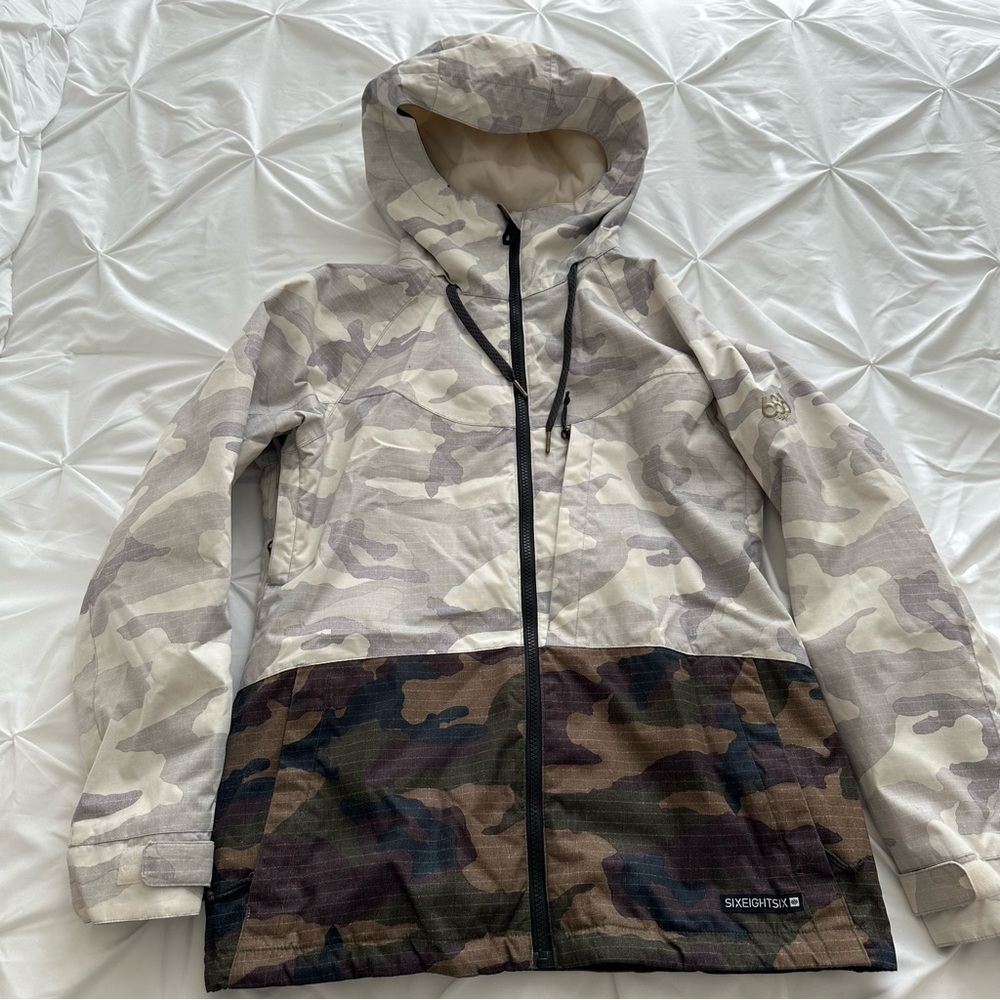 Women’s 686 Winter Jacket (snowboard/ski)
